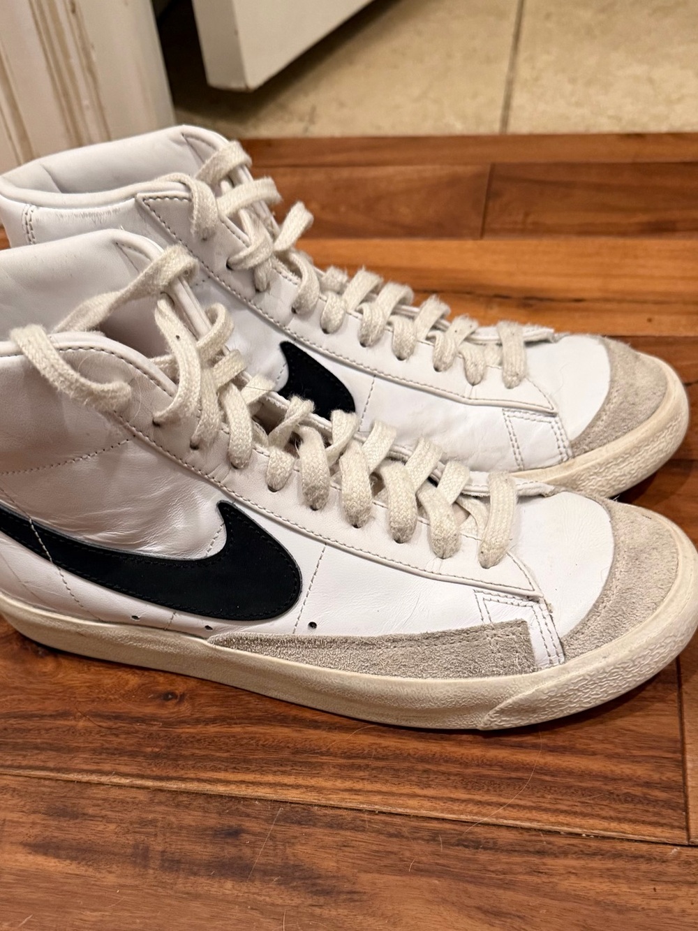 Nike Blazer high tops. Good condition. Women's size 9.